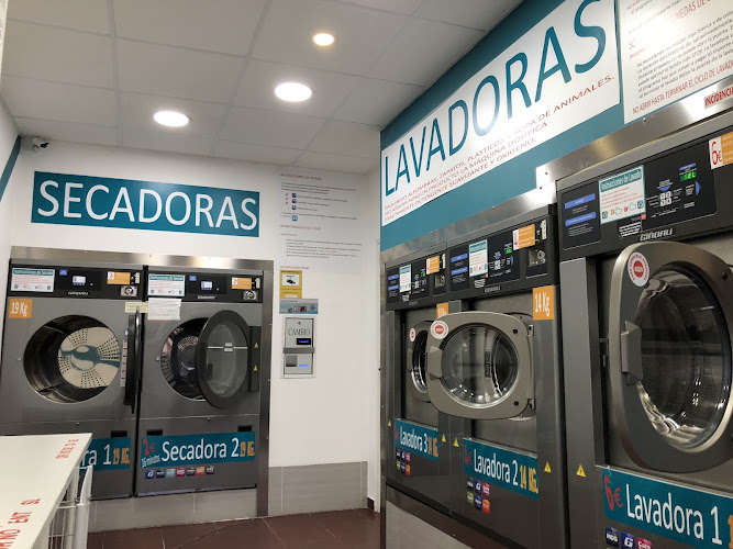 AQUA Lavandería Centro