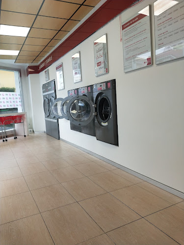 Lavandería autoservicio LAUNDRY LOUNGE.