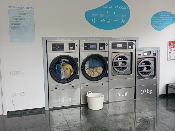 Lavandería autoservicio Burbujas de Ángel