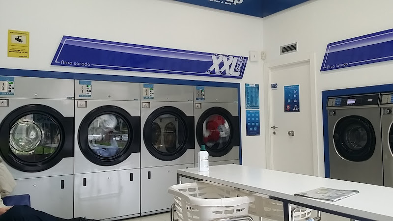 123 WASH Calvario Lavandería Autoservicio Vigo