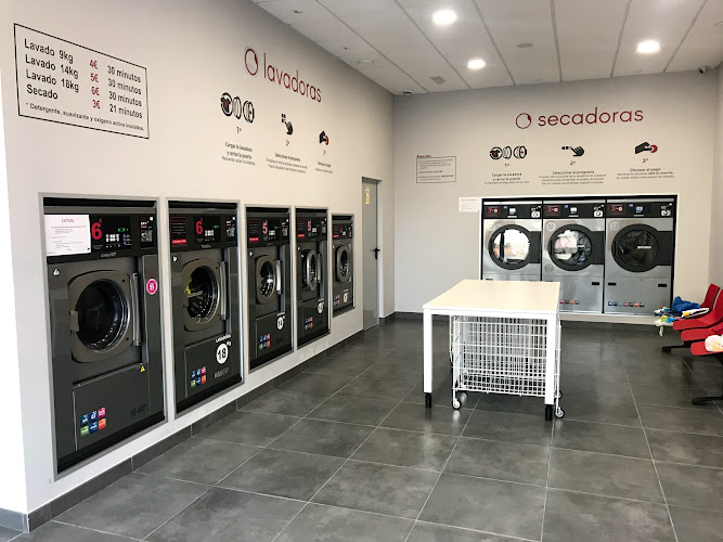 Lavamatic - Lavandería Autoservicio Bertamirans - Coin Laundry