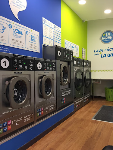 Autolavandería La Wash Huelva