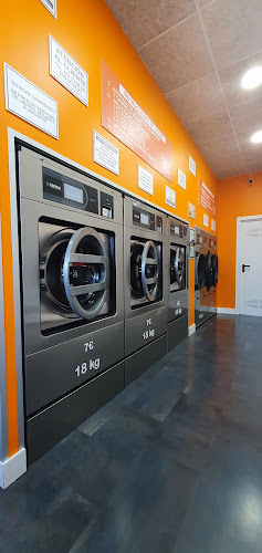 Böwe Lavandería Express Aragó