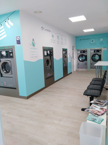 Lavandería autoservicio Caballo Blanco Monelos