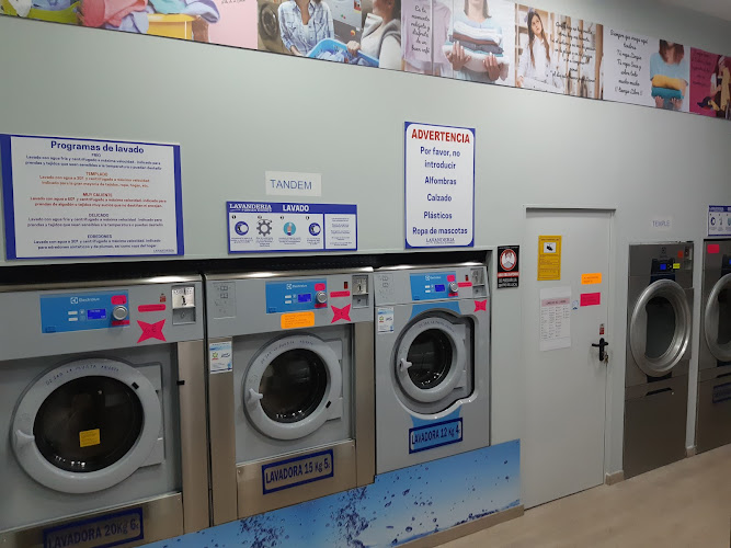 LAVANDERIA AUTOSERVICIO FORNAS EXPRES