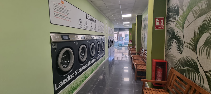 LA COLADA 2.0 Lavandería TORREVIEJA (Lavandería Autoservicio) Laundromat